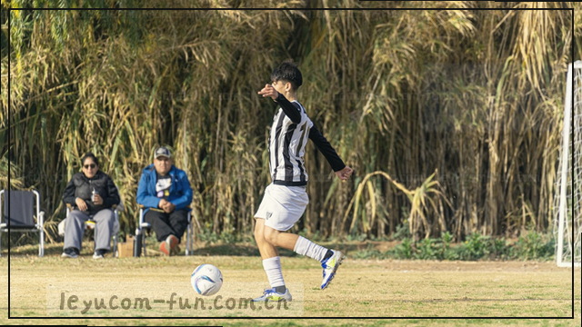 利物浦2-1逆转，主场全取三分